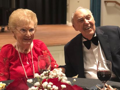 Abe&Annie 4x3.jpg (1)