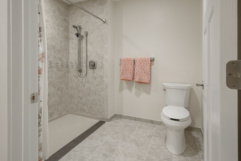 17.06.05-Granite Farms- apartment bathroom.jpg