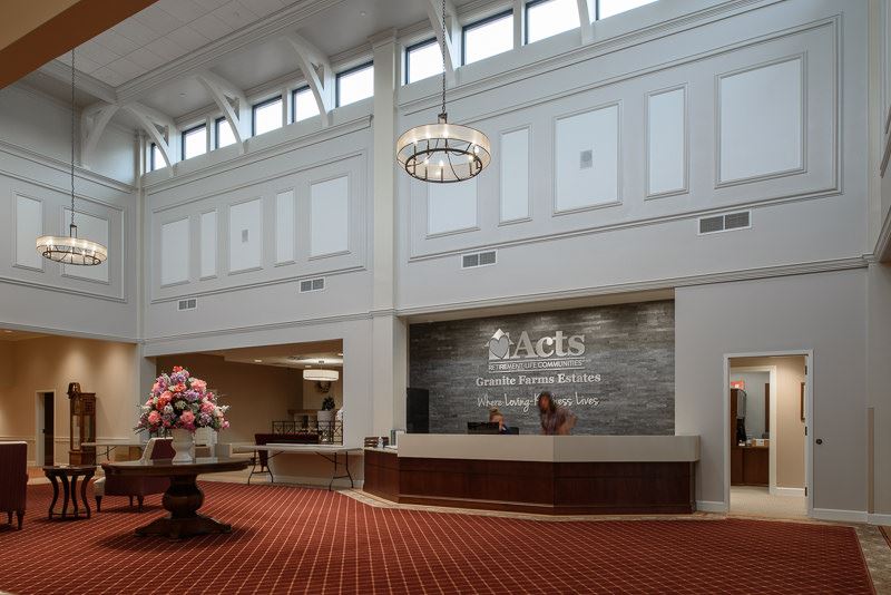 17.06.05-Granite Farms- front desk (4).jpg